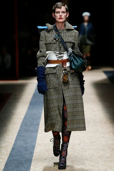 Look 23